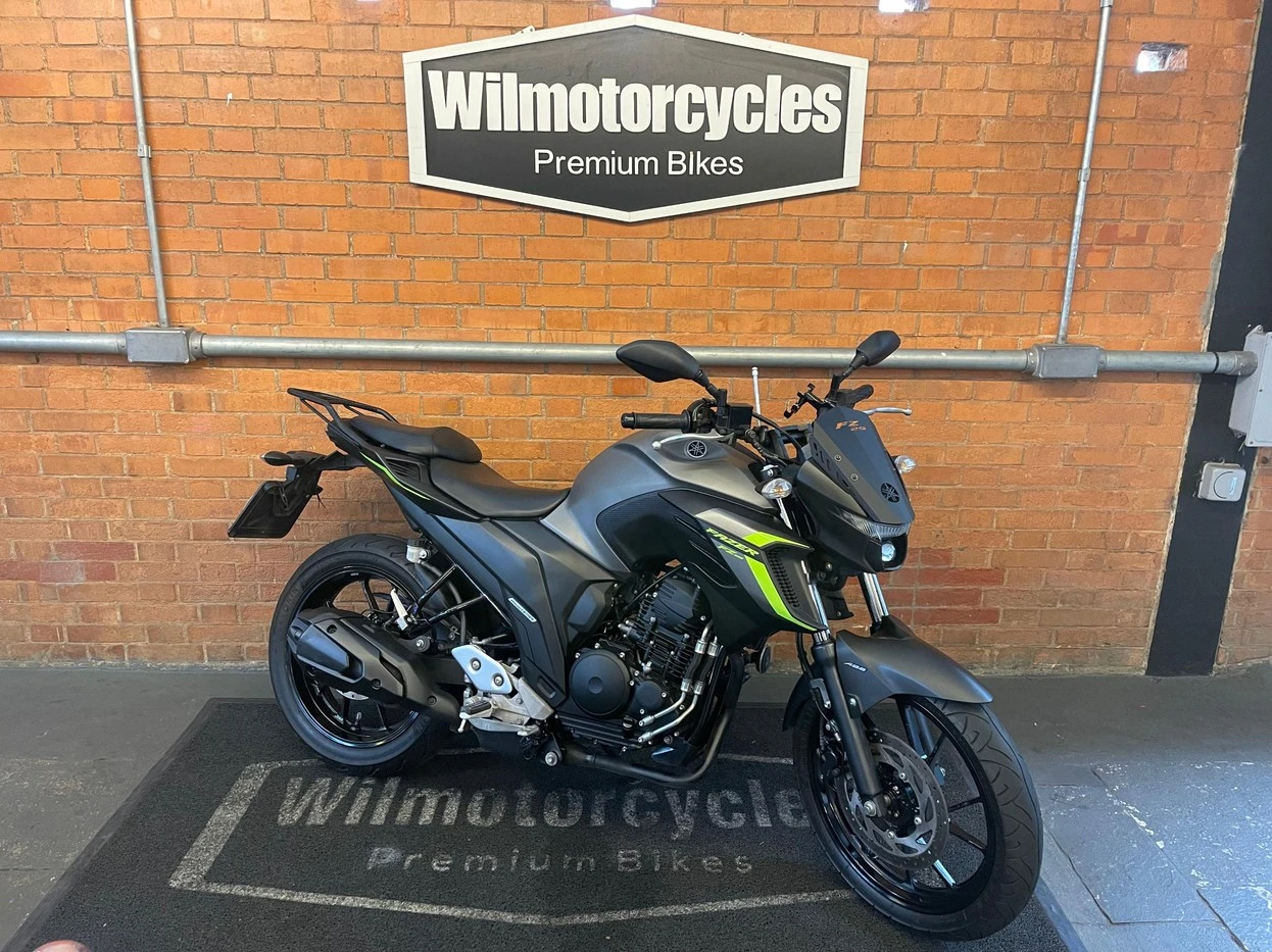 YAMAHA FZ25 FAZER ABS