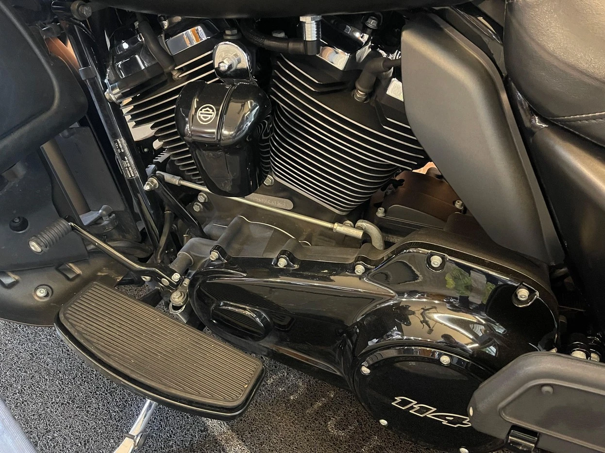 HARLEY-DAVIDSON ROAD GLIDE LIMITED