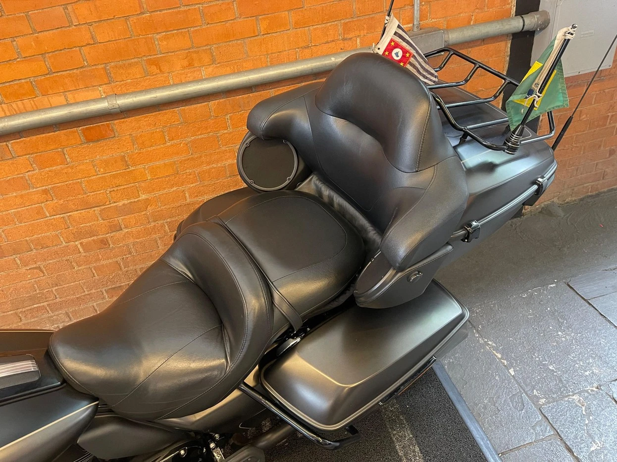 HARLEY-DAVIDSON ROAD GLIDE LIMITED
