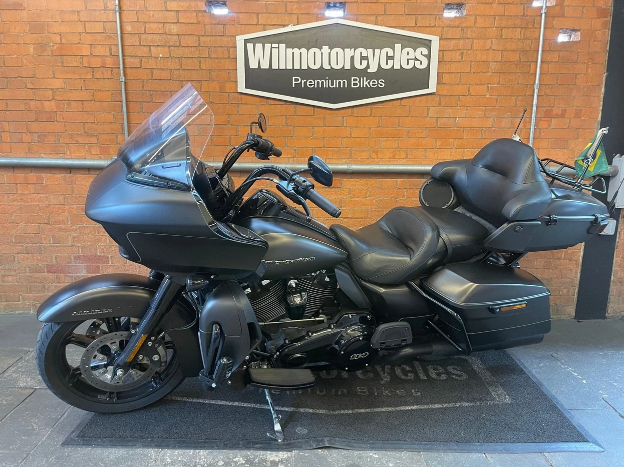 HARLEY-DAVIDSON ROAD GLIDE LIMITED