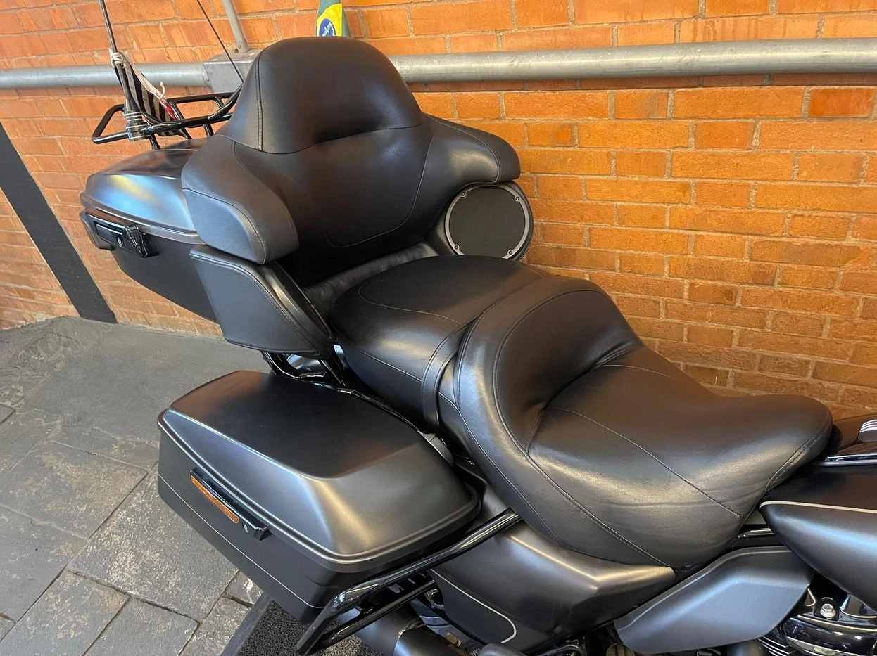HARLEY-DAVIDSON ROAD GLIDE LIMITED