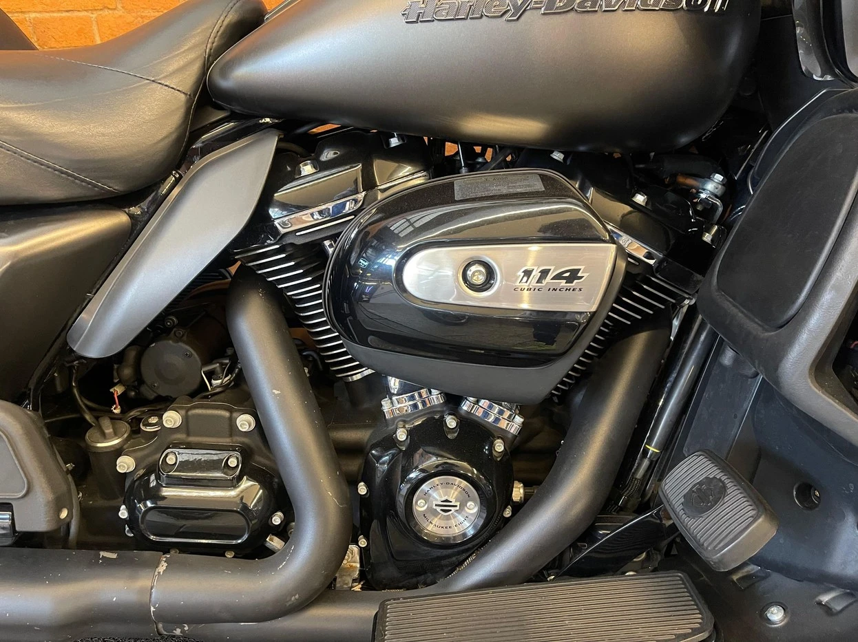 HARLEY-DAVIDSON ROAD GLIDE LIMITED