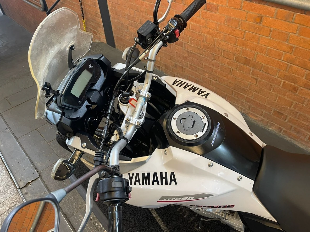 YAMAHA XTZ 250 TENERE