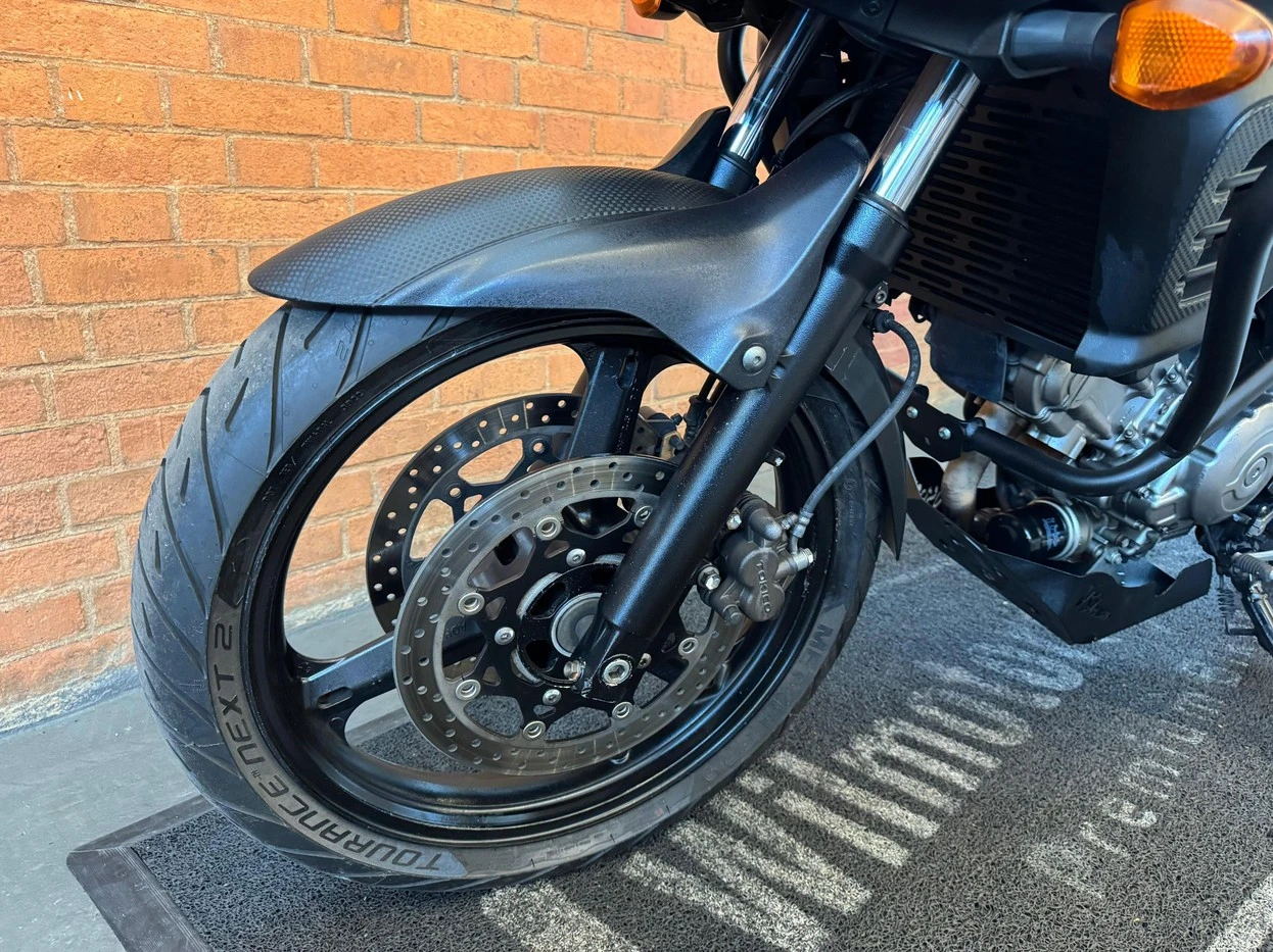 SUZUKI V STROM 650