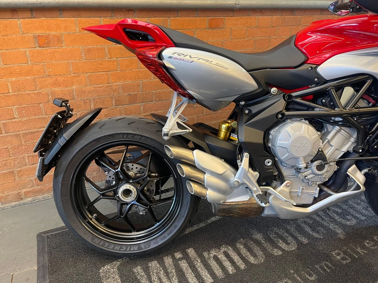 MV AGUSTA RIVALE 800