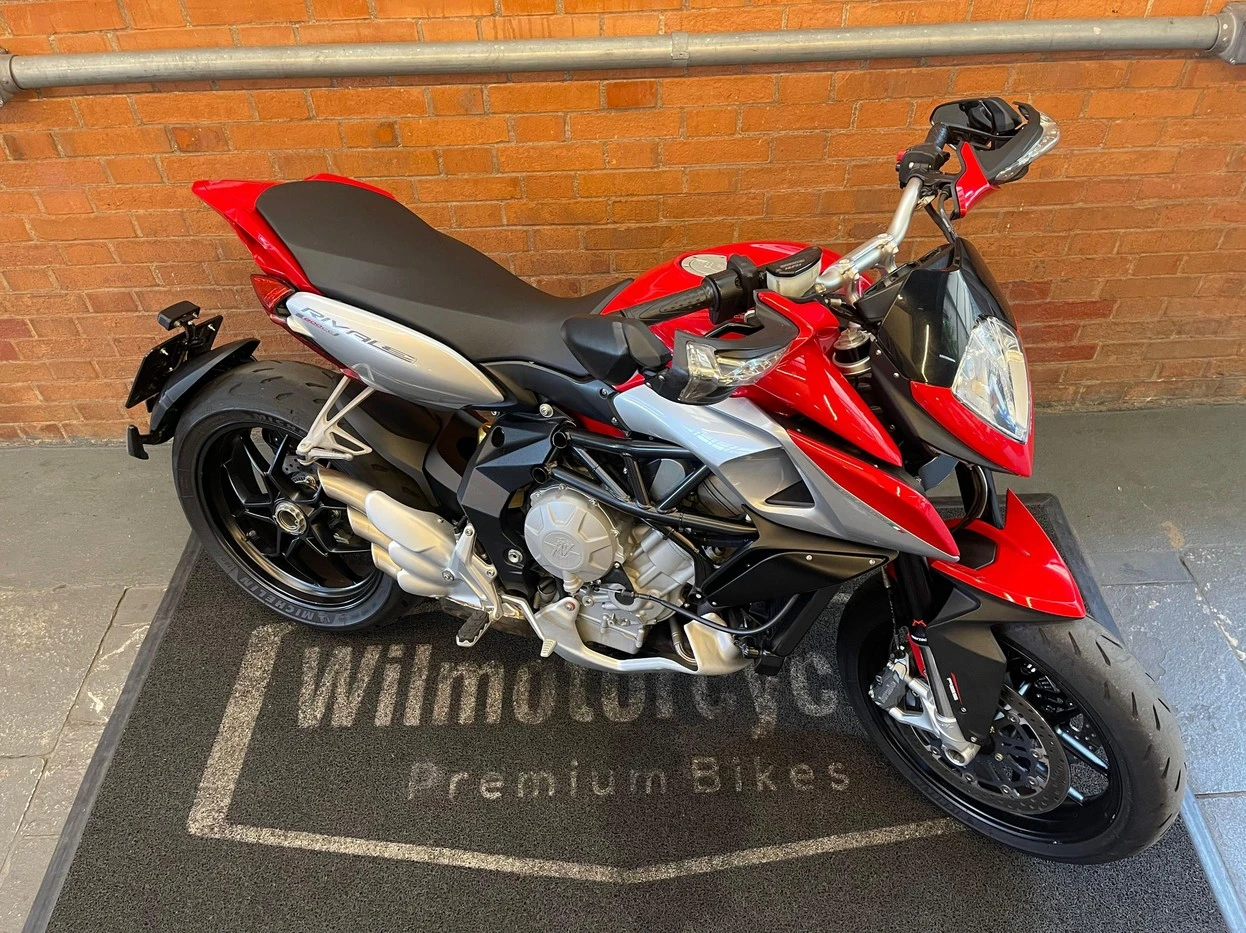 MV AGUSTA RIVALE 800