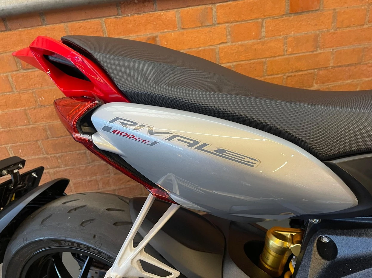 MV AGUSTA RIVALE 800