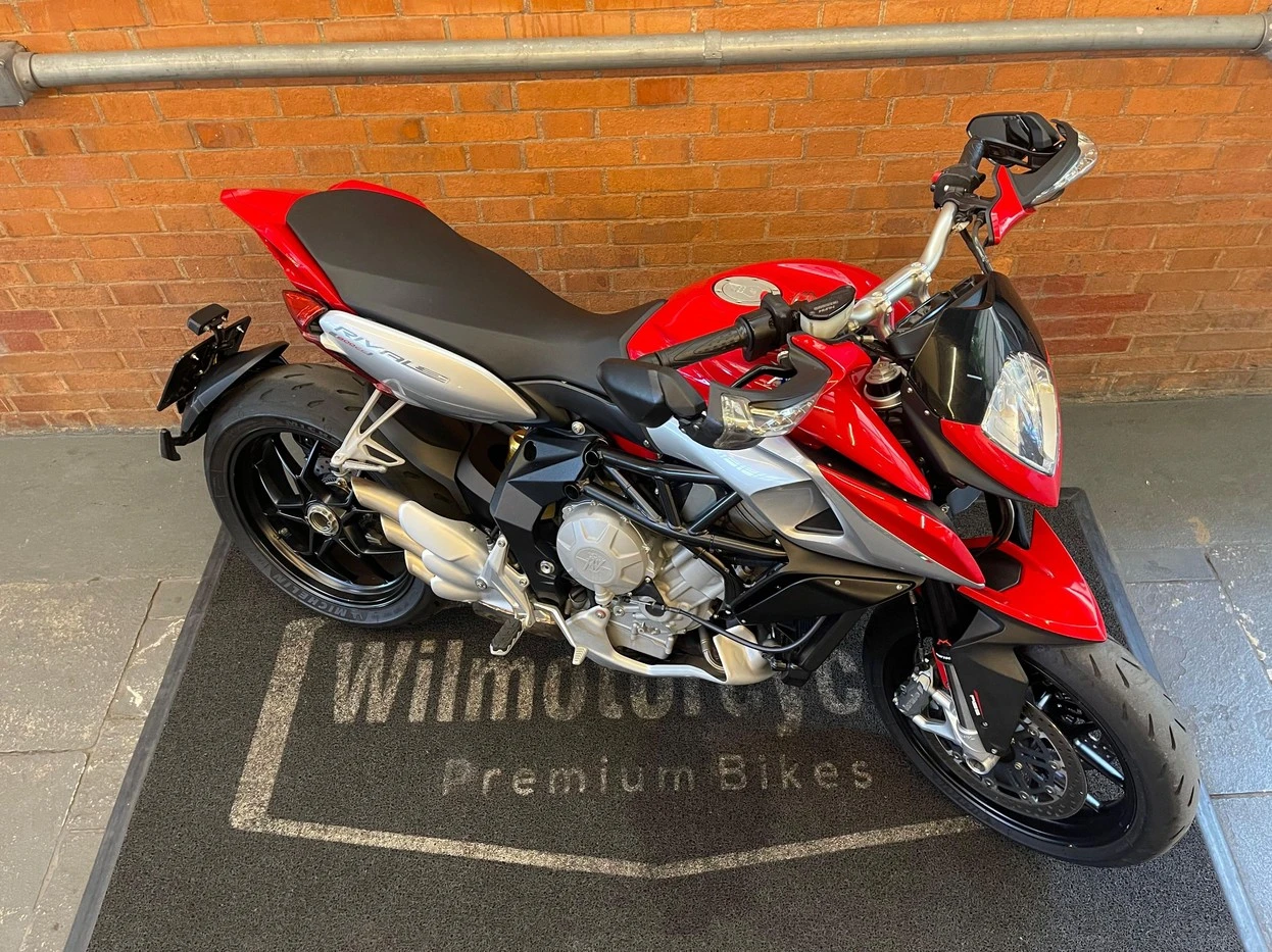MV AGUSTA RIVALE 800