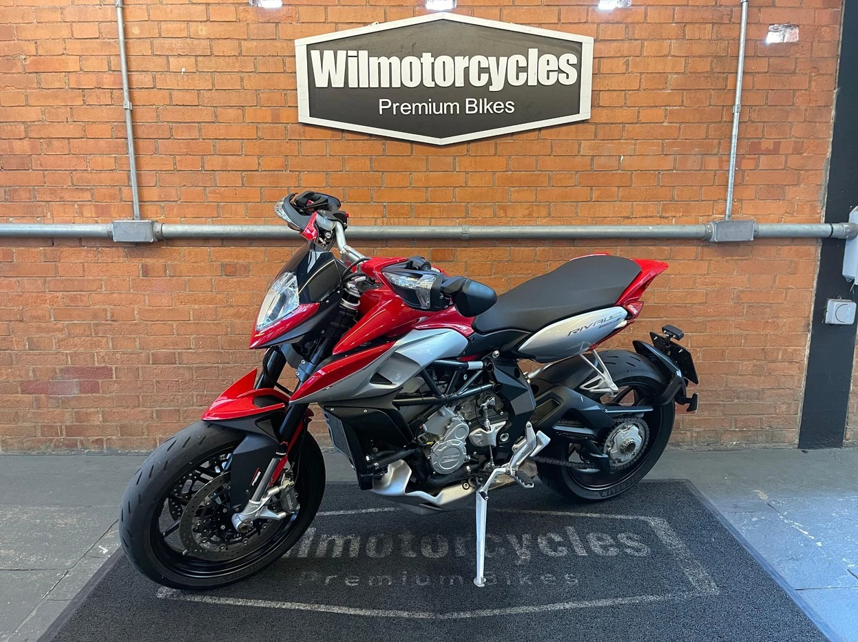 MV AGUSTA RIVALE 800