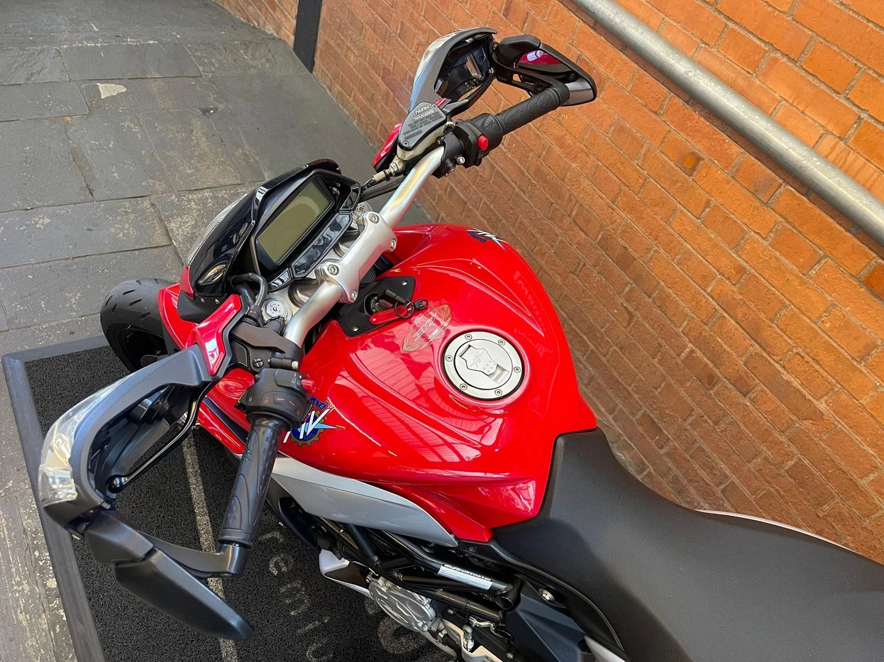 MV AGUSTA RIVALE 800