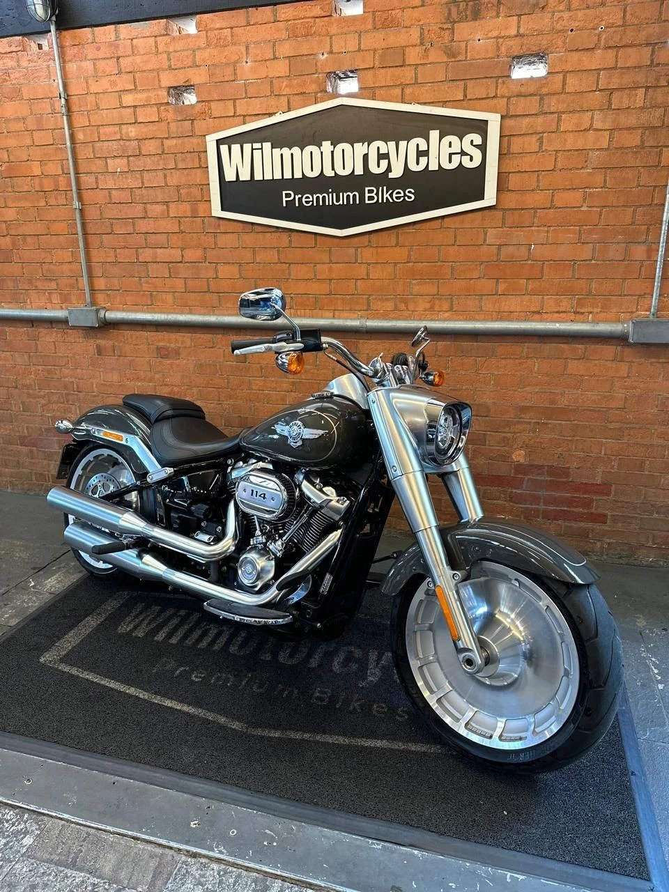 HARLEY-DAVIDSON SOFTAIL FAT BOY 114