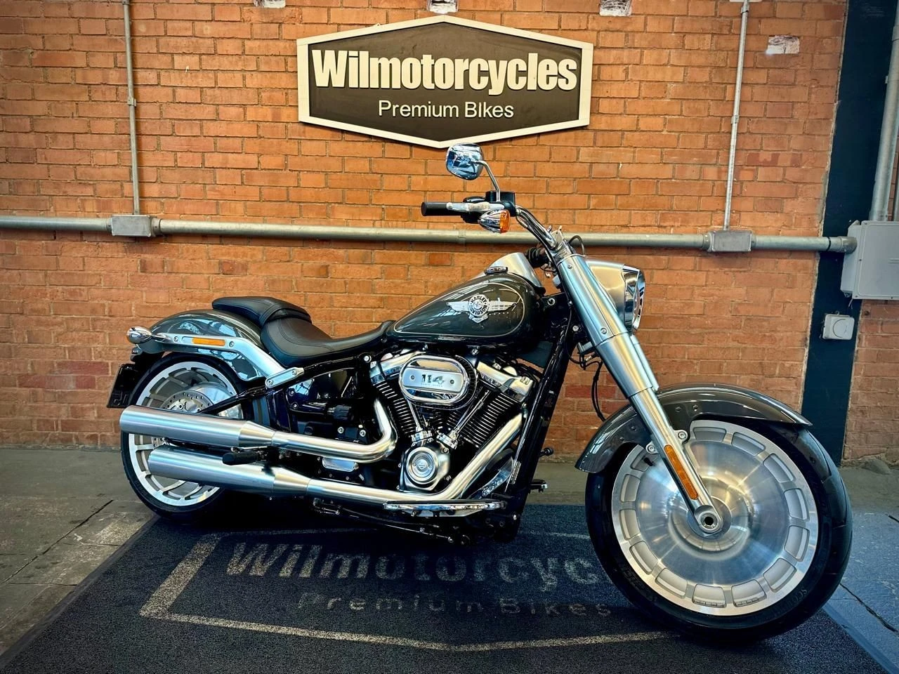 HARLEY-DAVIDSON SOFTAIL FAT BOY 114