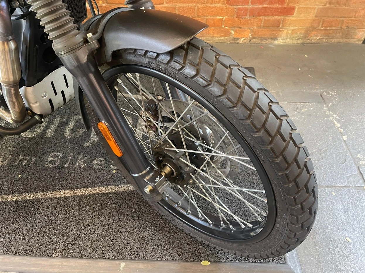 ROYAL ENFIELD HIMALAYAN