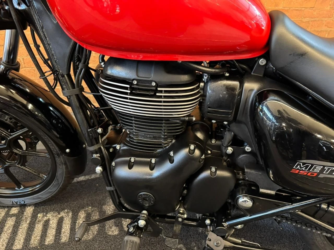 ROYAL ENFIELD METEOR 350 FIREBALL