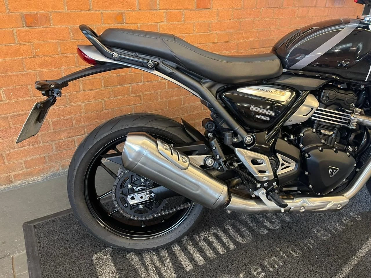 TRIUMPH SPEED 400