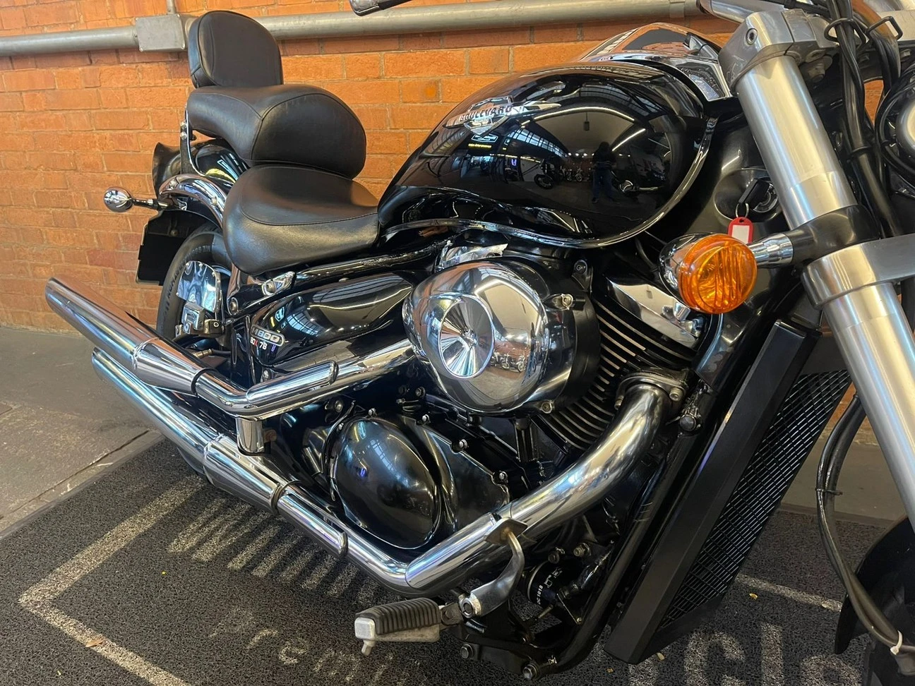 SUZUKI BOULEVARD M800