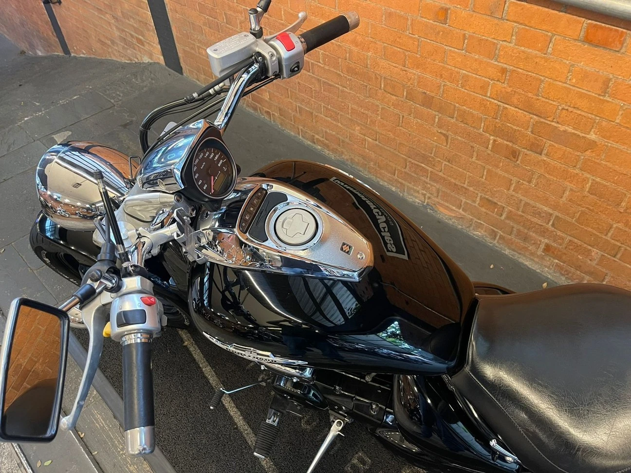 SUZUKI BOULEVARD M800