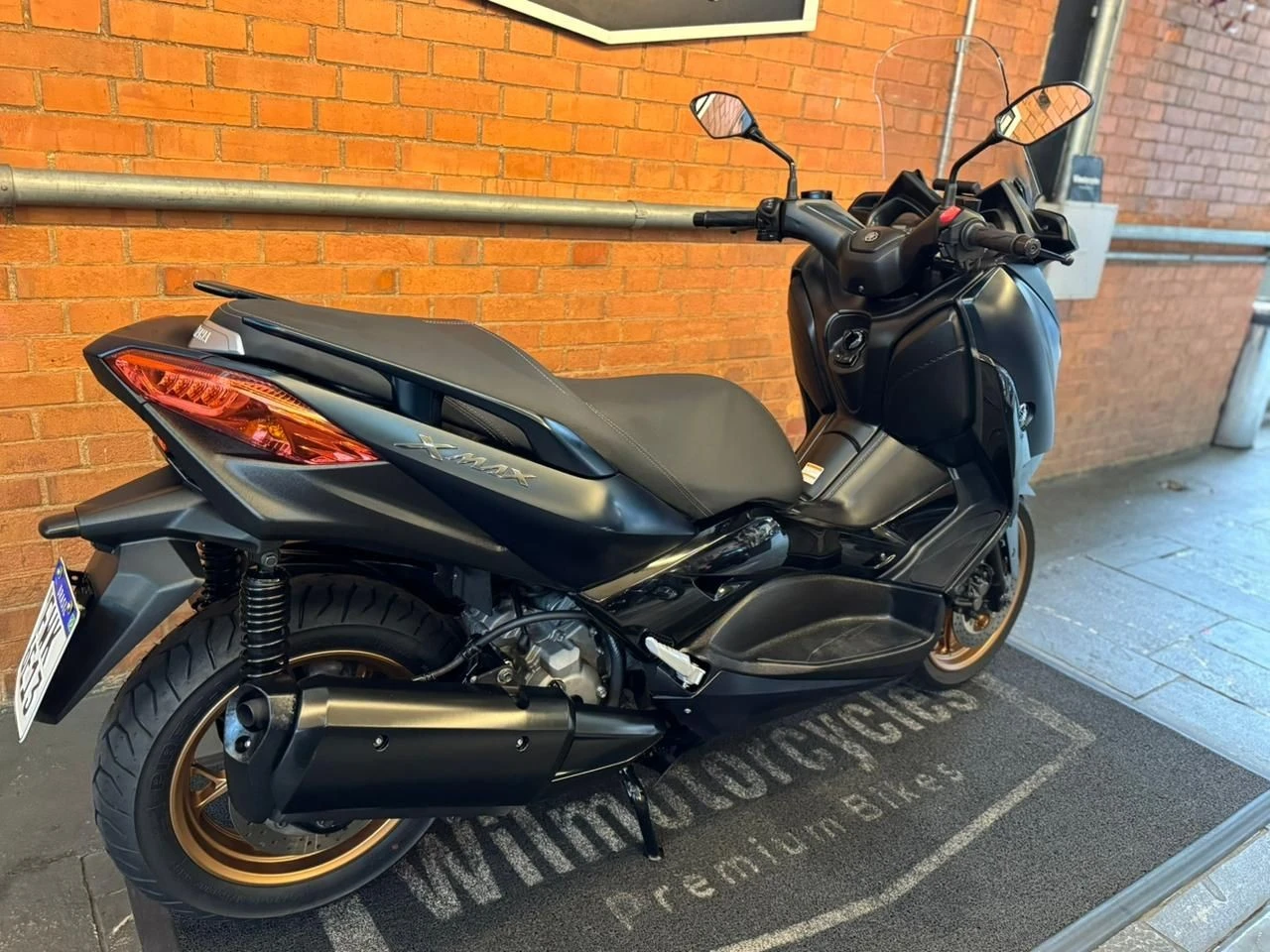 YAMAHA XMAX ABS