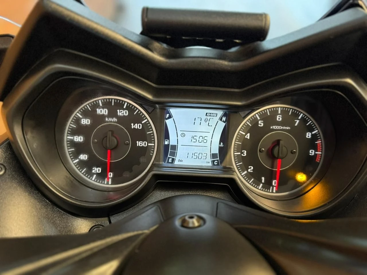 YAMAHA XMAX ABS