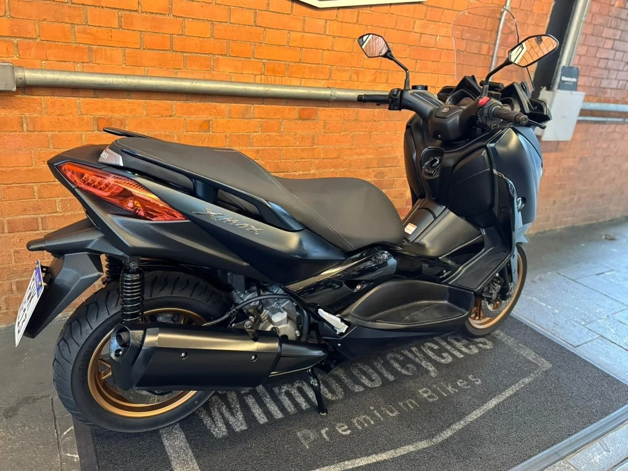 YAMAHA XMAX ABS
