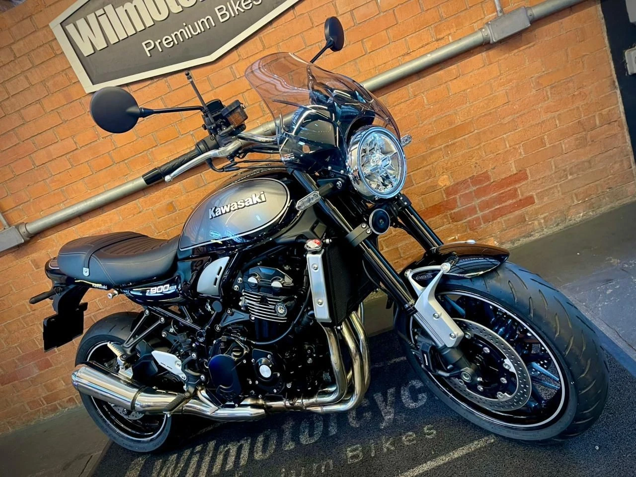 KAWASAKI Z900RS