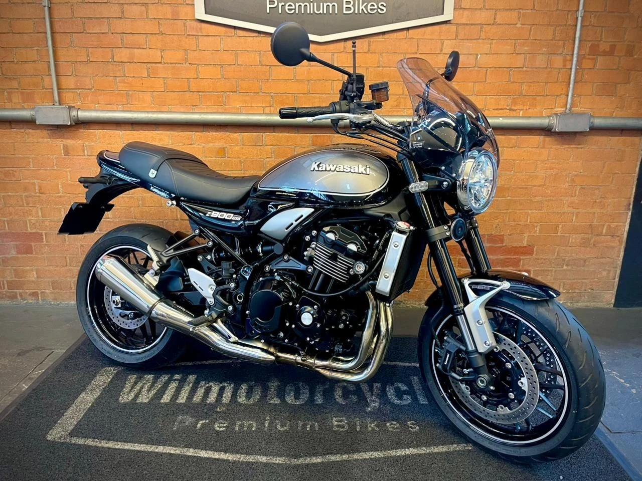 KAWASAKI Z900RS