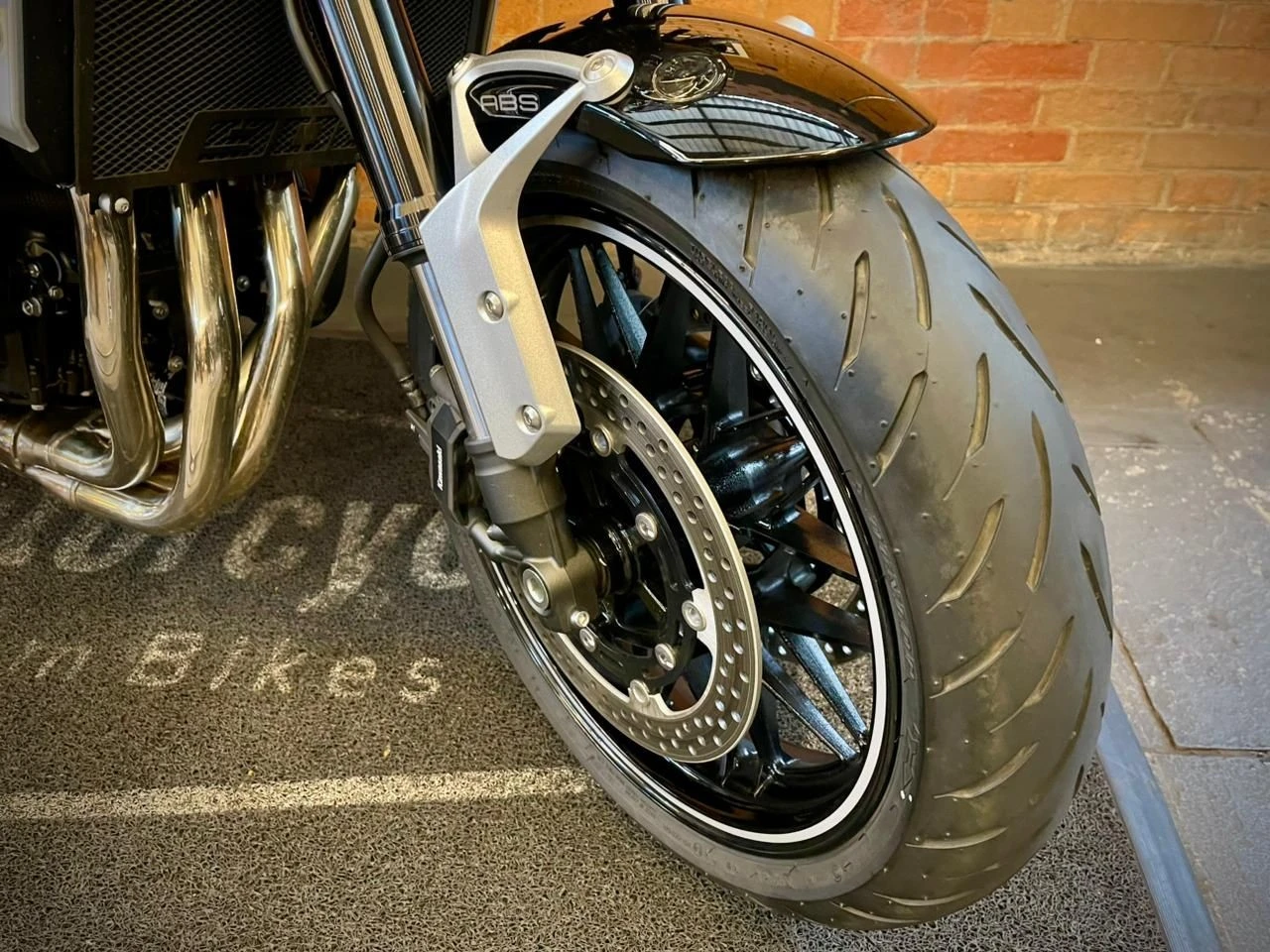 KAWASAKI Z900RS