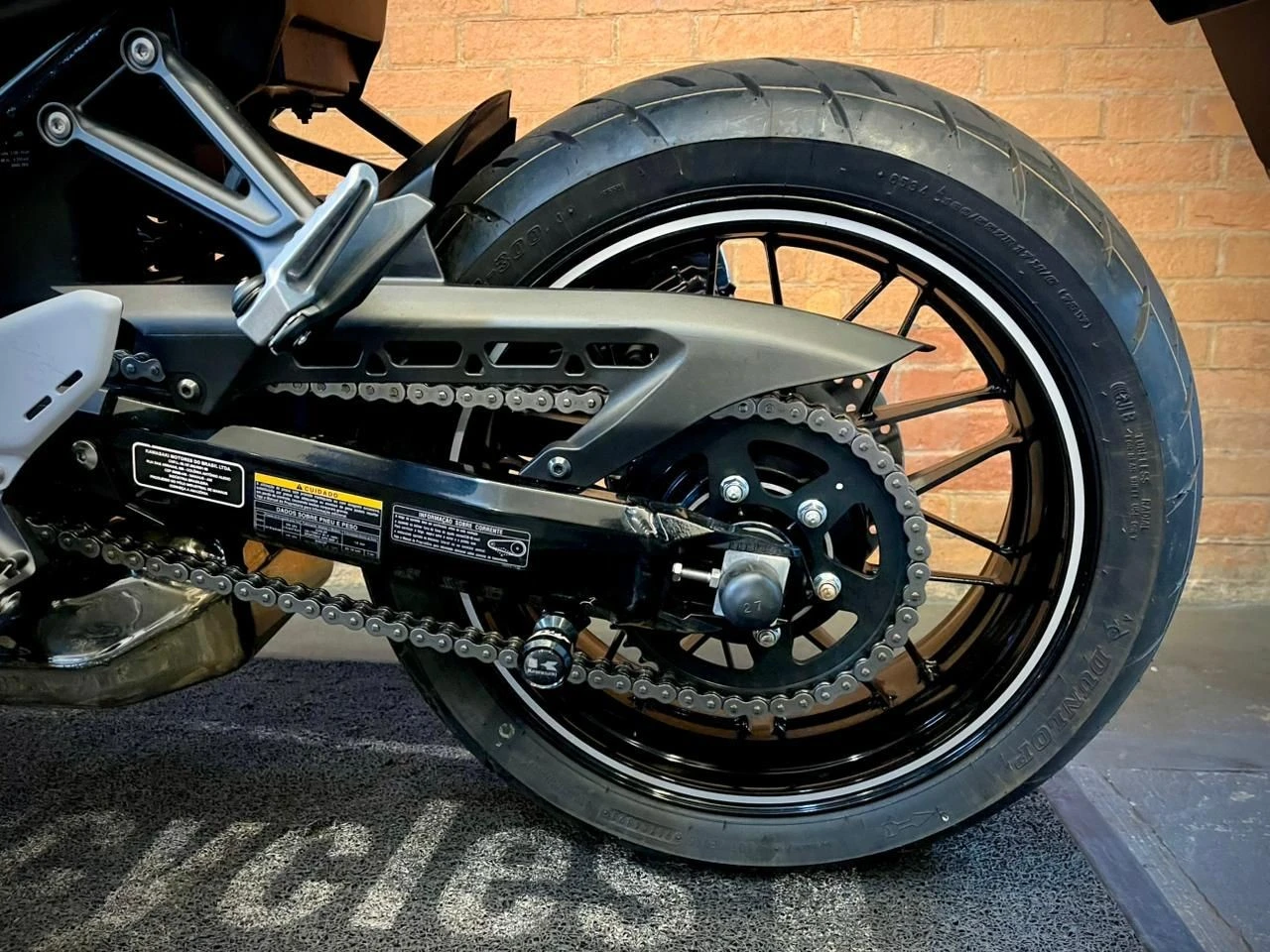 KAWASAKI Z900RS