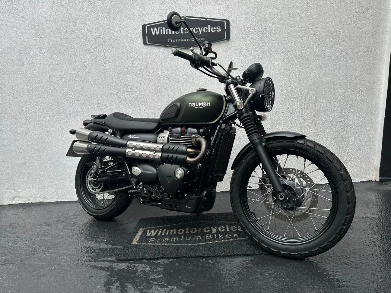 TRIUMPH STREET SCRAMBLER