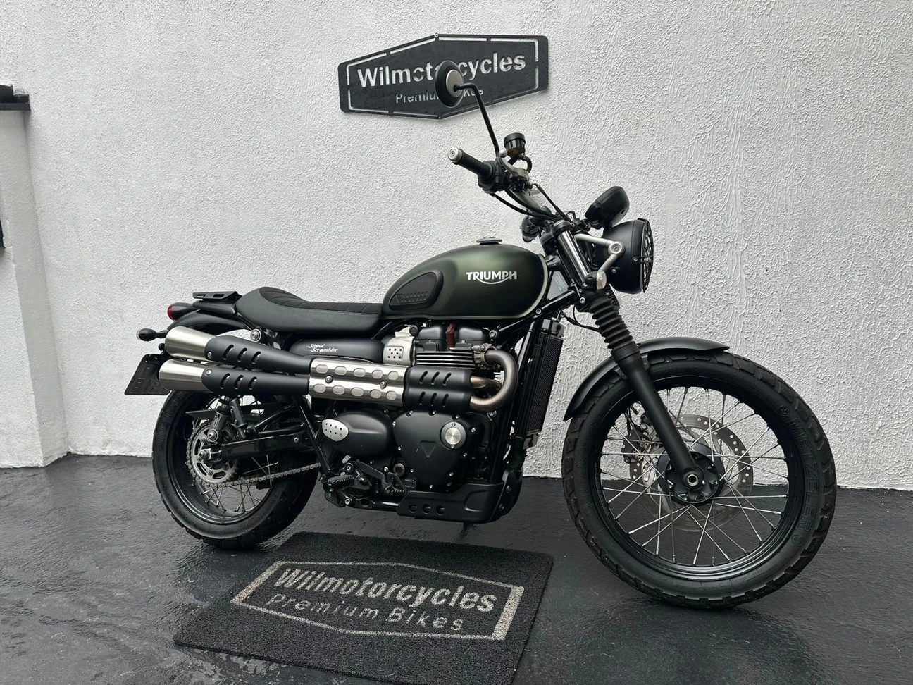 TRIUMPH STREET SCRAMBLER
