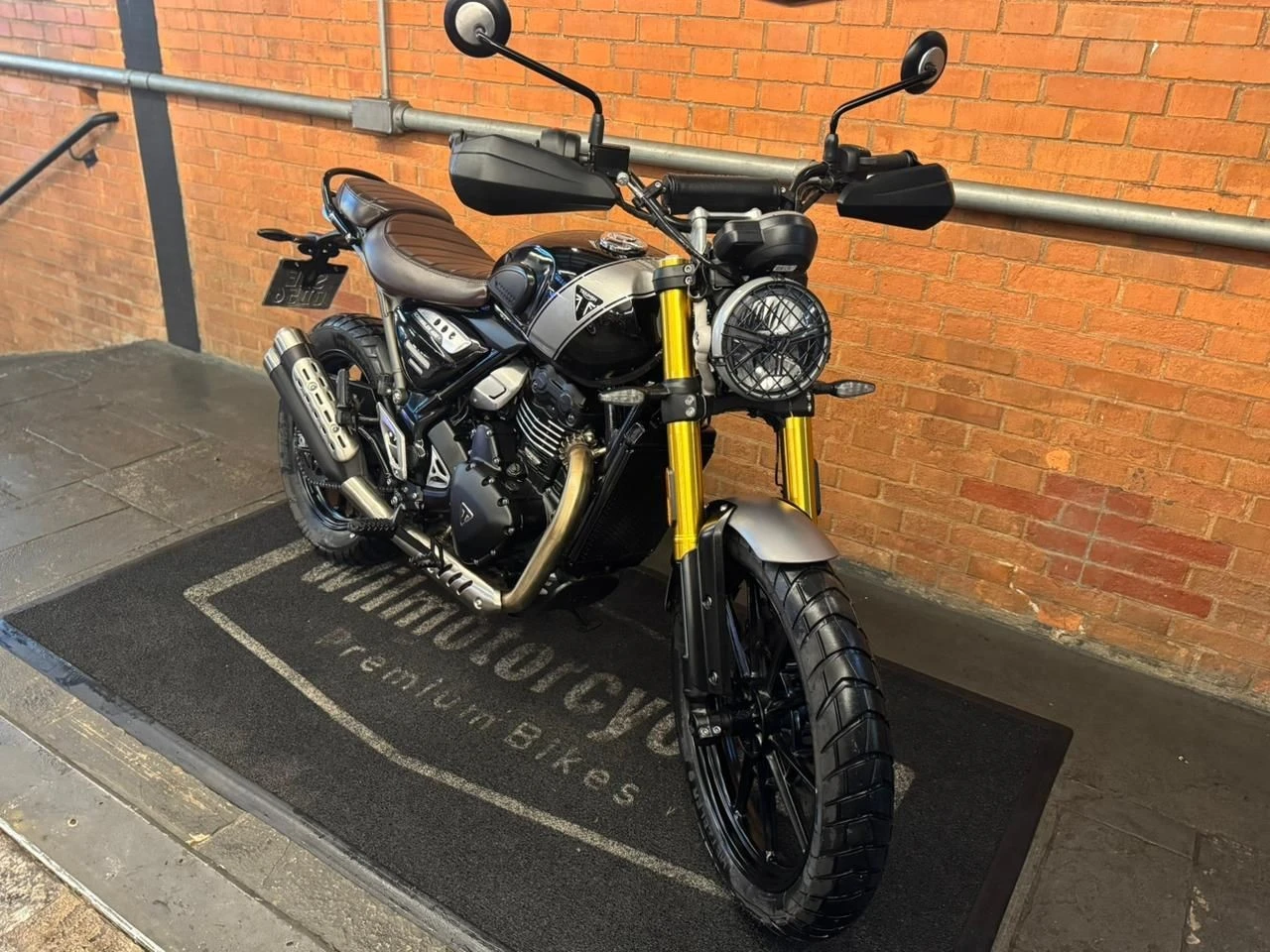 TRIUMPH SCRAMBLER