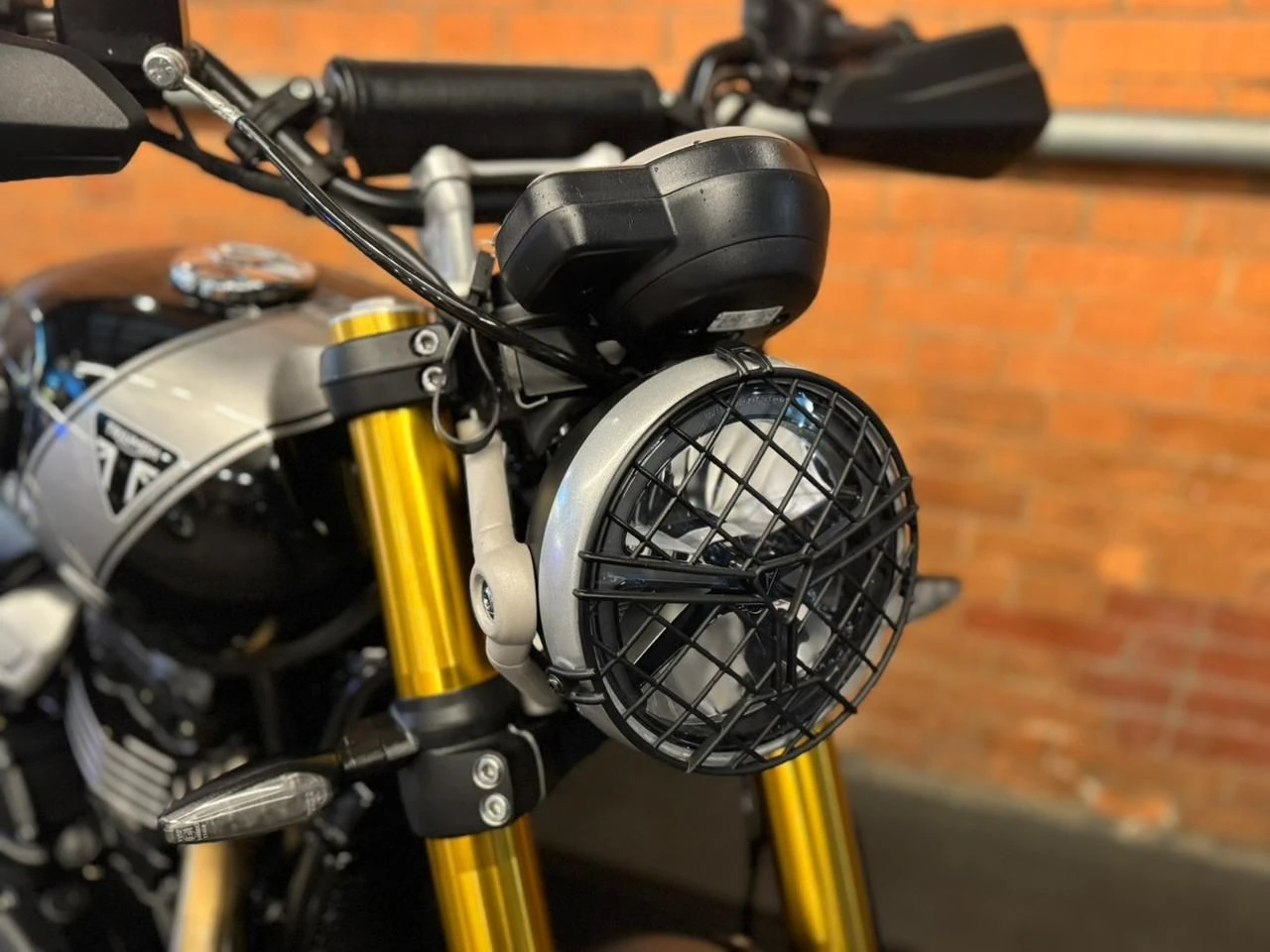 TRIUMPH SCRAMBLER