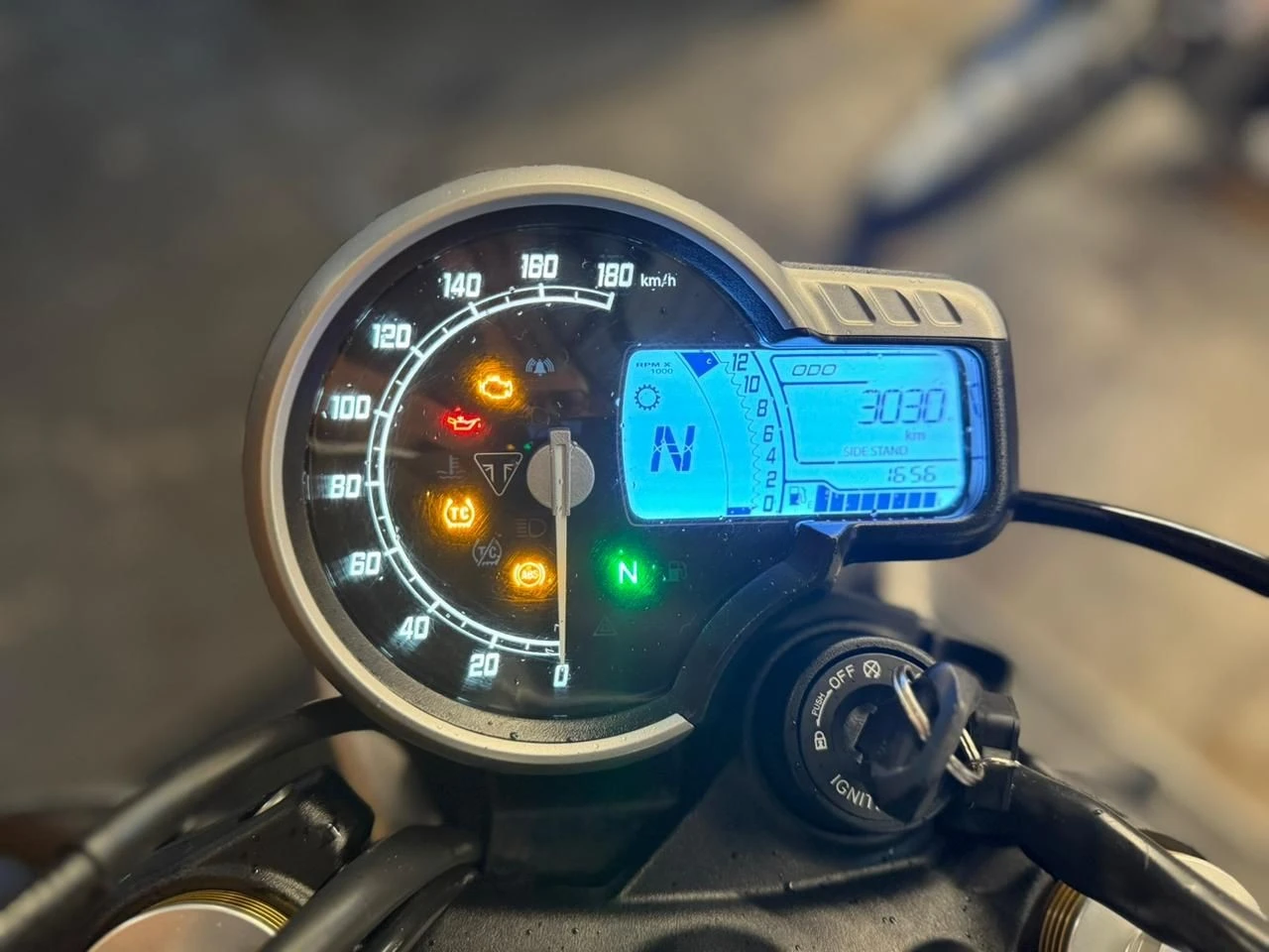 TRIUMPH SCRAMBLER