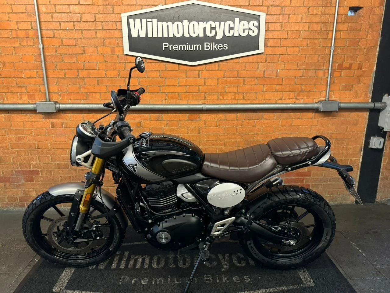 TRIUMPH SCRAMBLER
