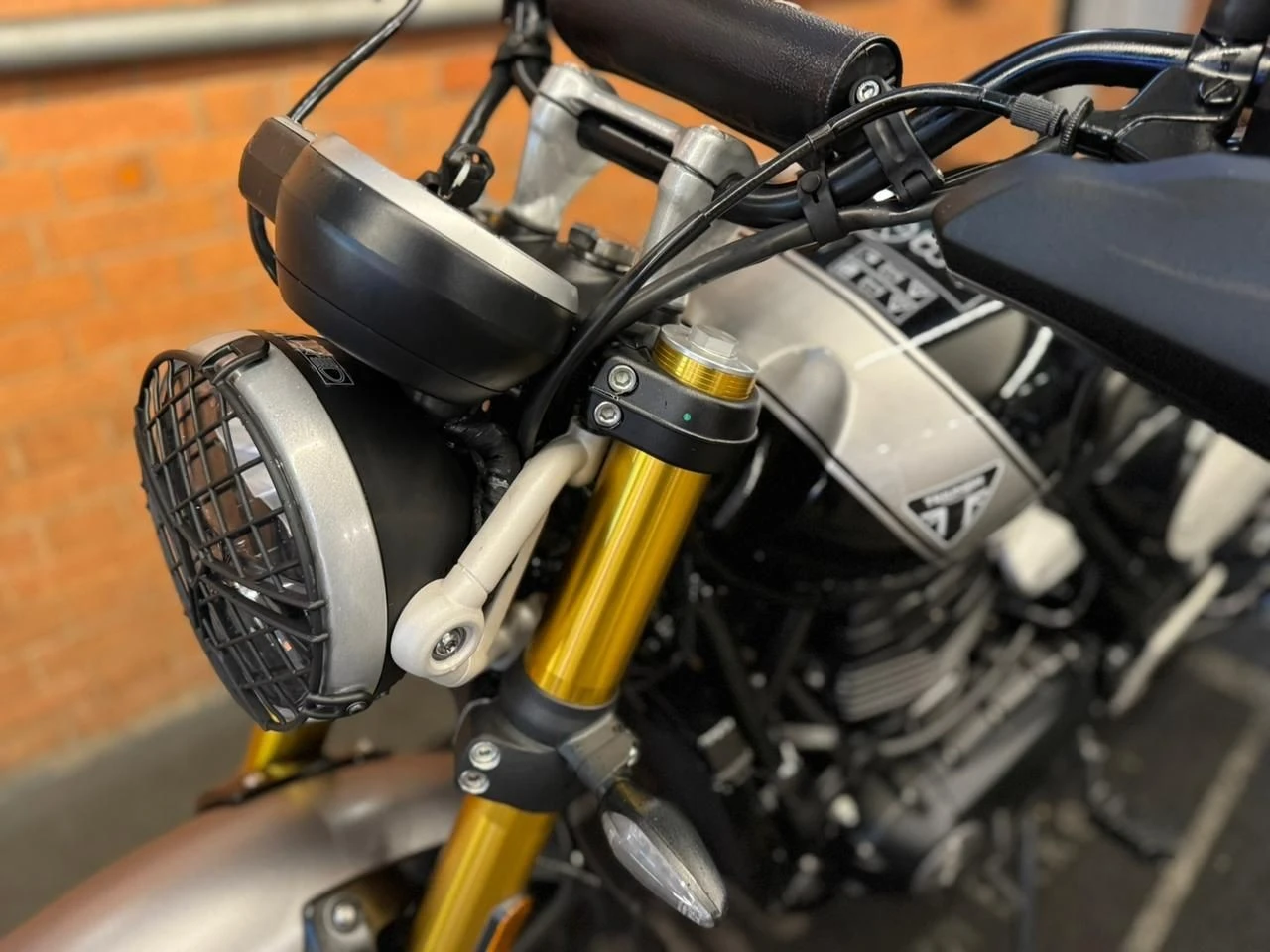 TRIUMPH SCRAMBLER