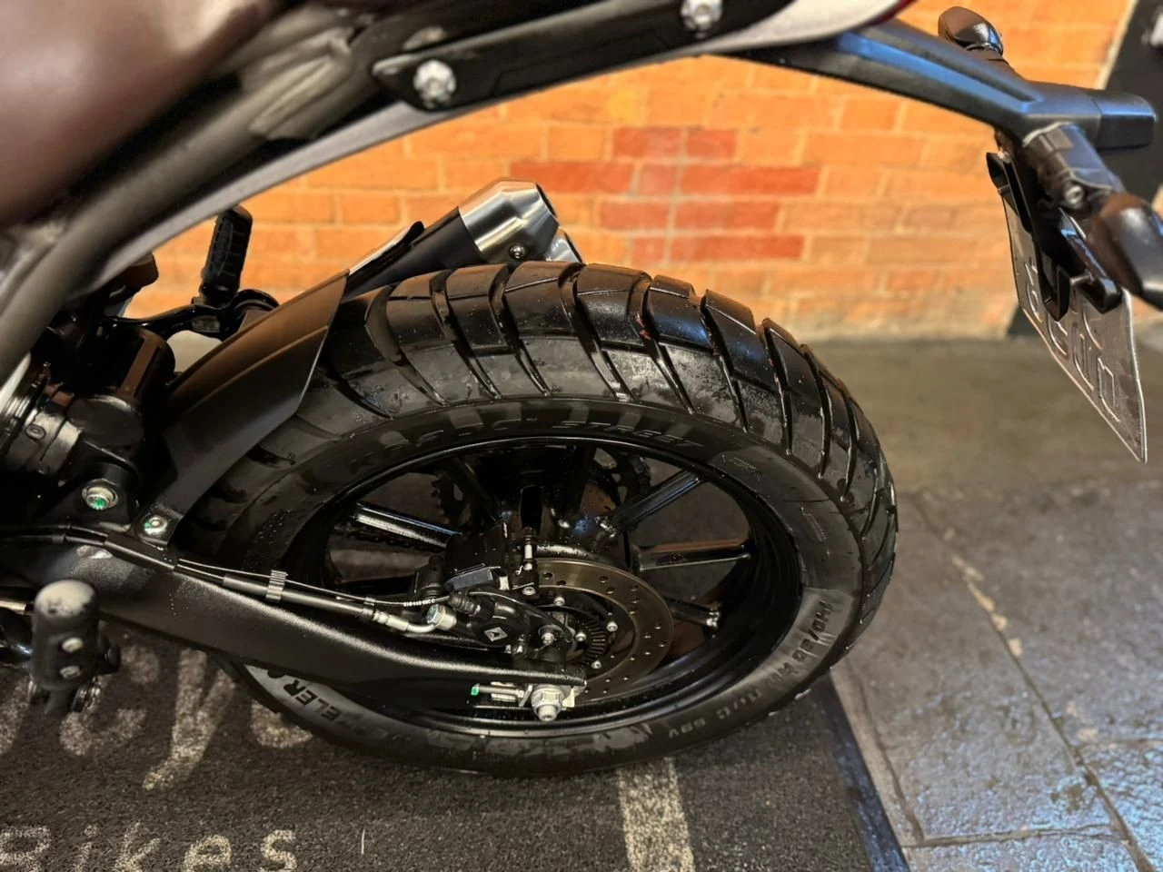 TRIUMPH SCRAMBLER