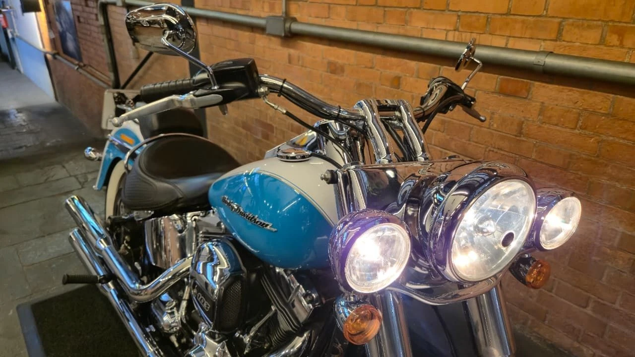 HARLEY-DAVIDSON SOFTAIL DELUXE