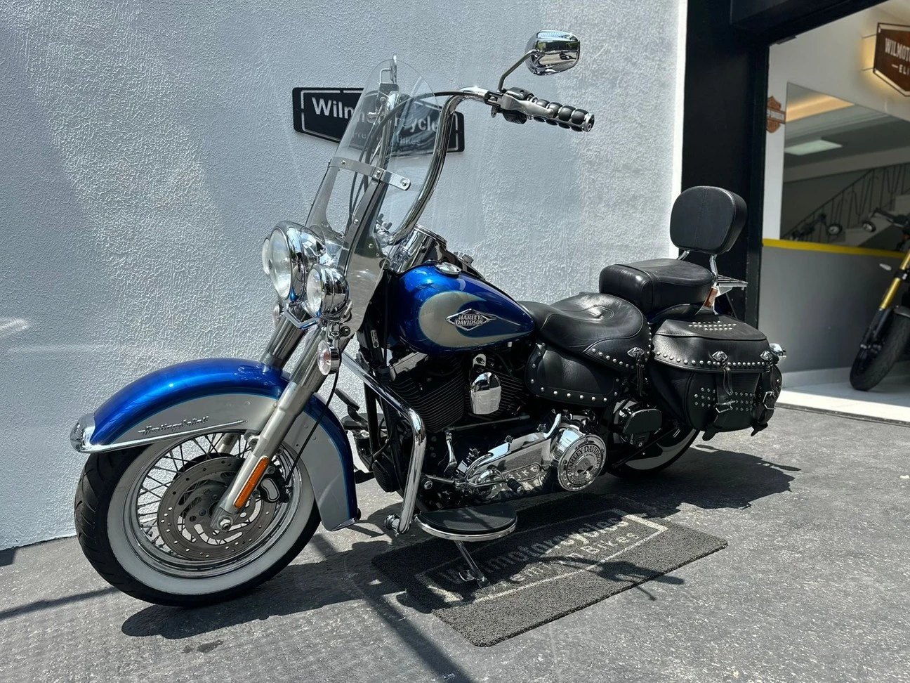 HARLEY-DAVIDSON HERITAGE SOFTAIL CLASSIC