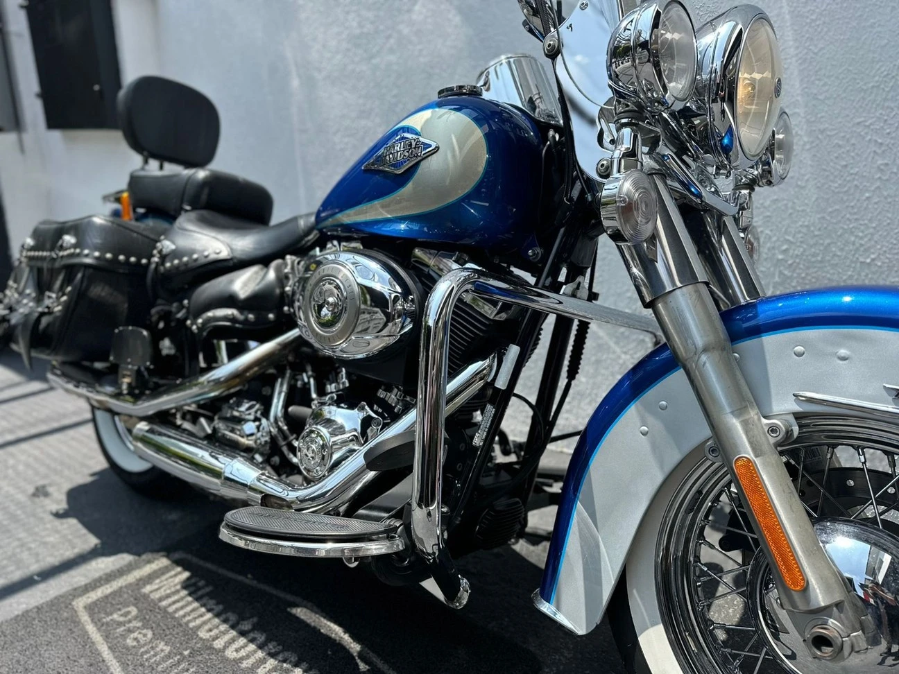 HARLEY-DAVIDSON HERITAGE SOFTAIL CLASSIC