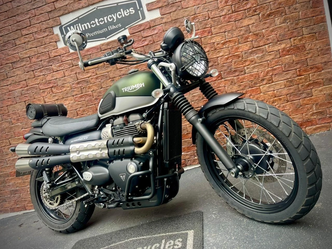TRIUMPH STREET SCRAMBLER