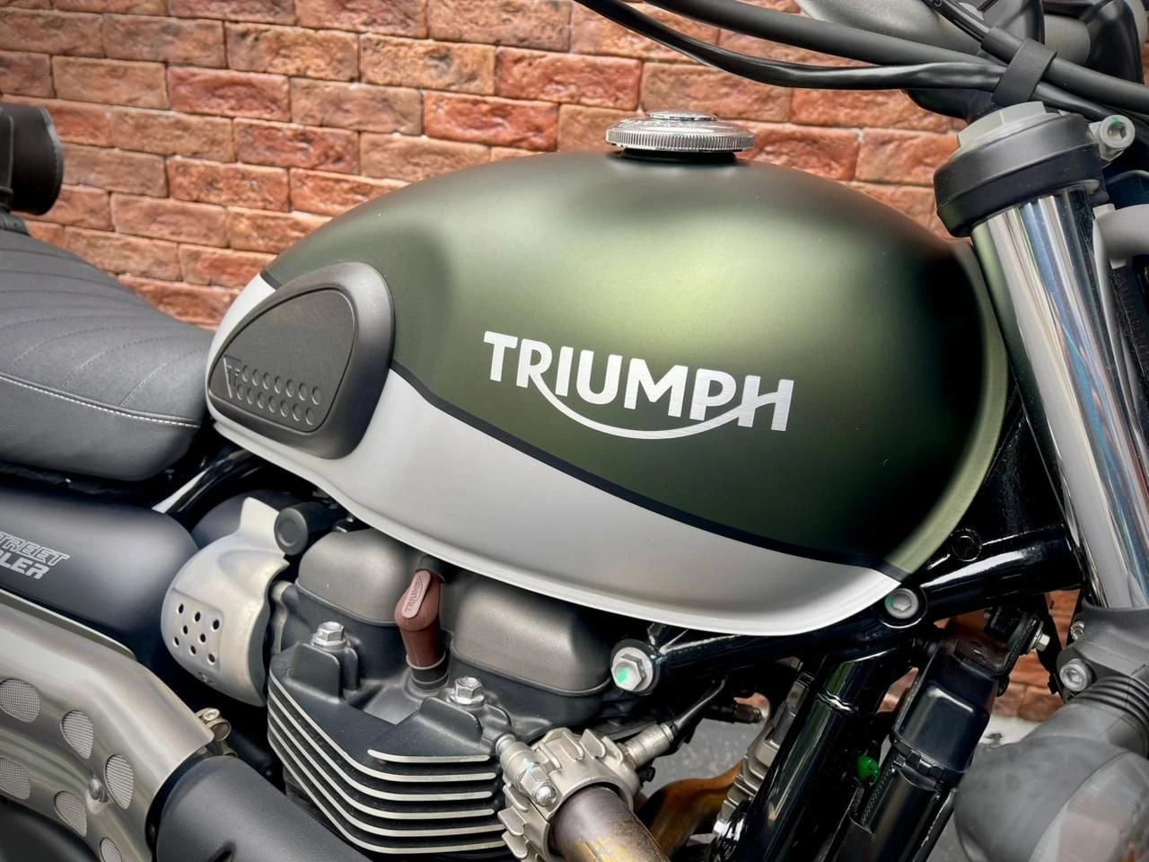 TRIUMPH STREET SCRAMBLER