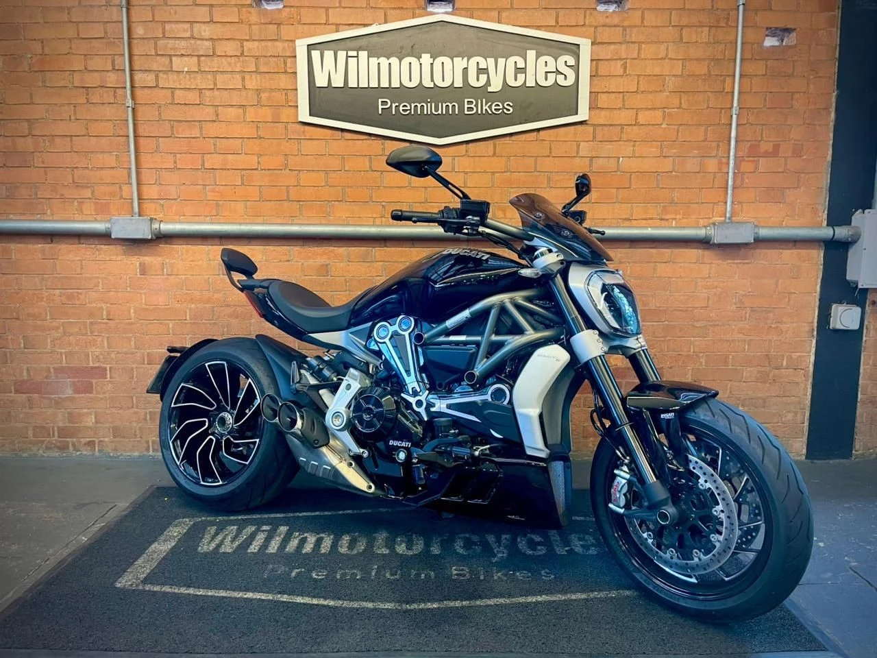 DUCATI XDIAVEL S