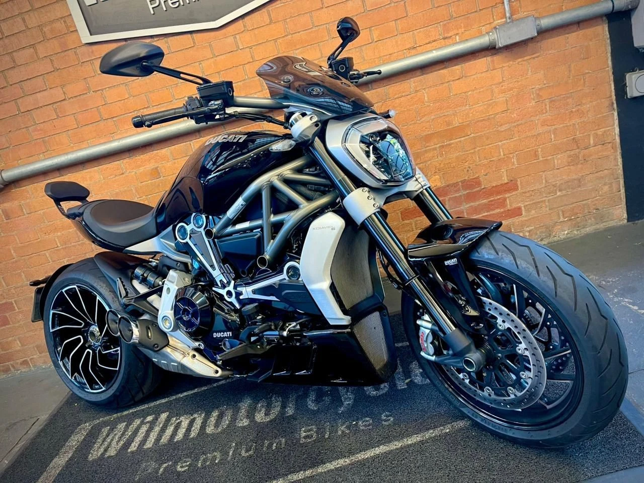 DUCATI XDIAVEL S