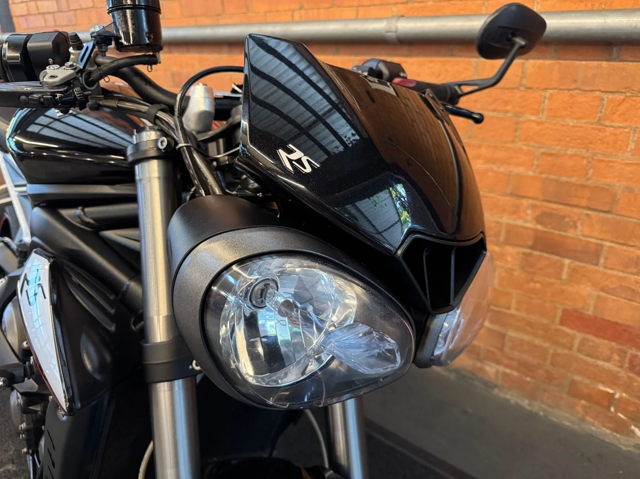 TRIUMPH STREET TRIPLE 765 RS