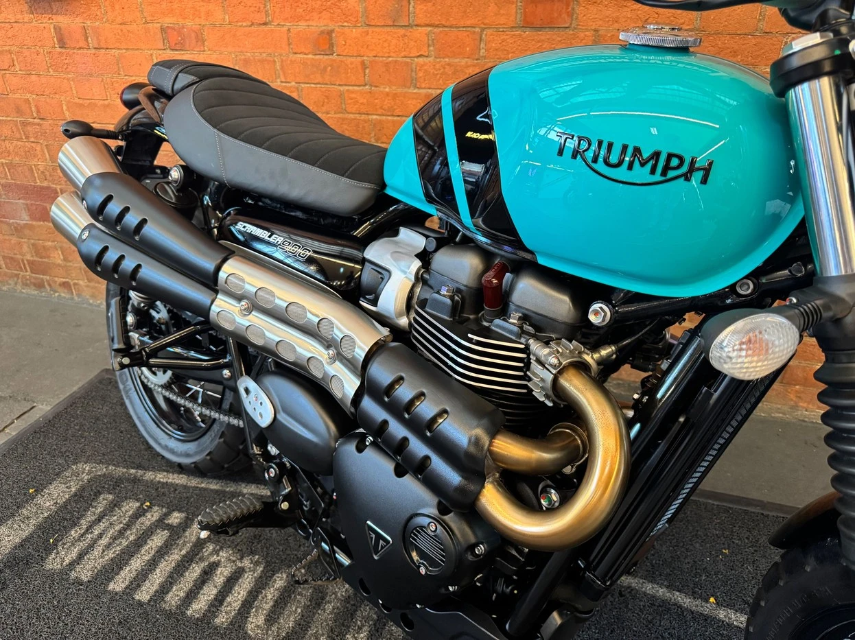 TRIUMPH SCRAMBLER 900