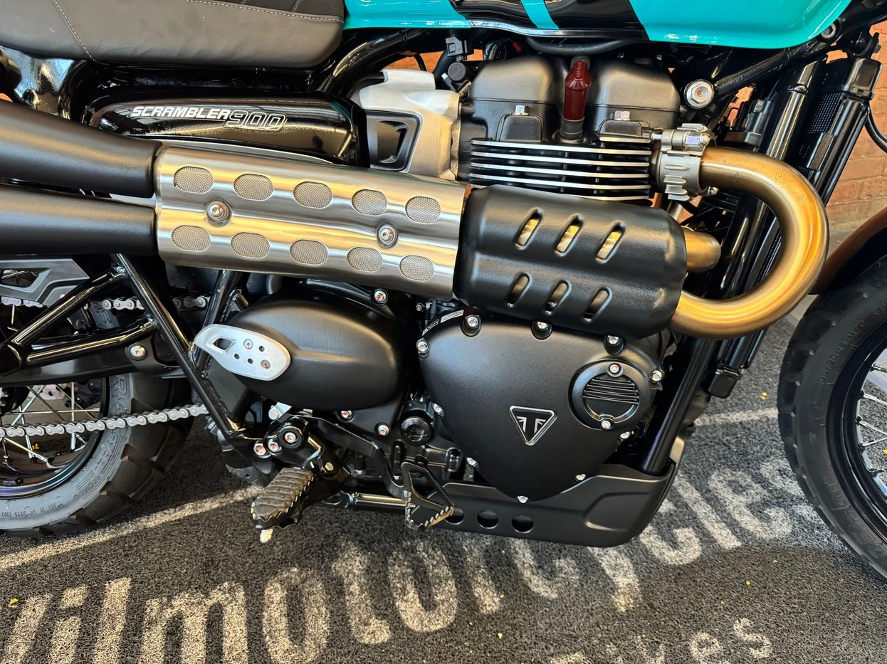 TRIUMPH SCRAMBLER 900
