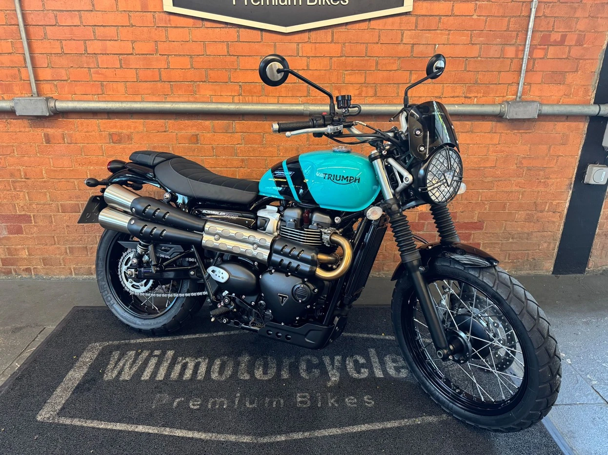 TRIUMPH SCRAMBLER 900