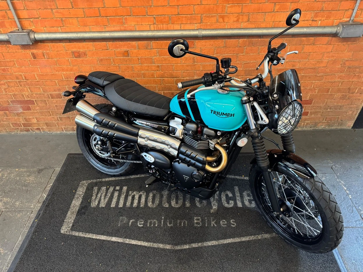 TRIUMPH SCRAMBLER 900