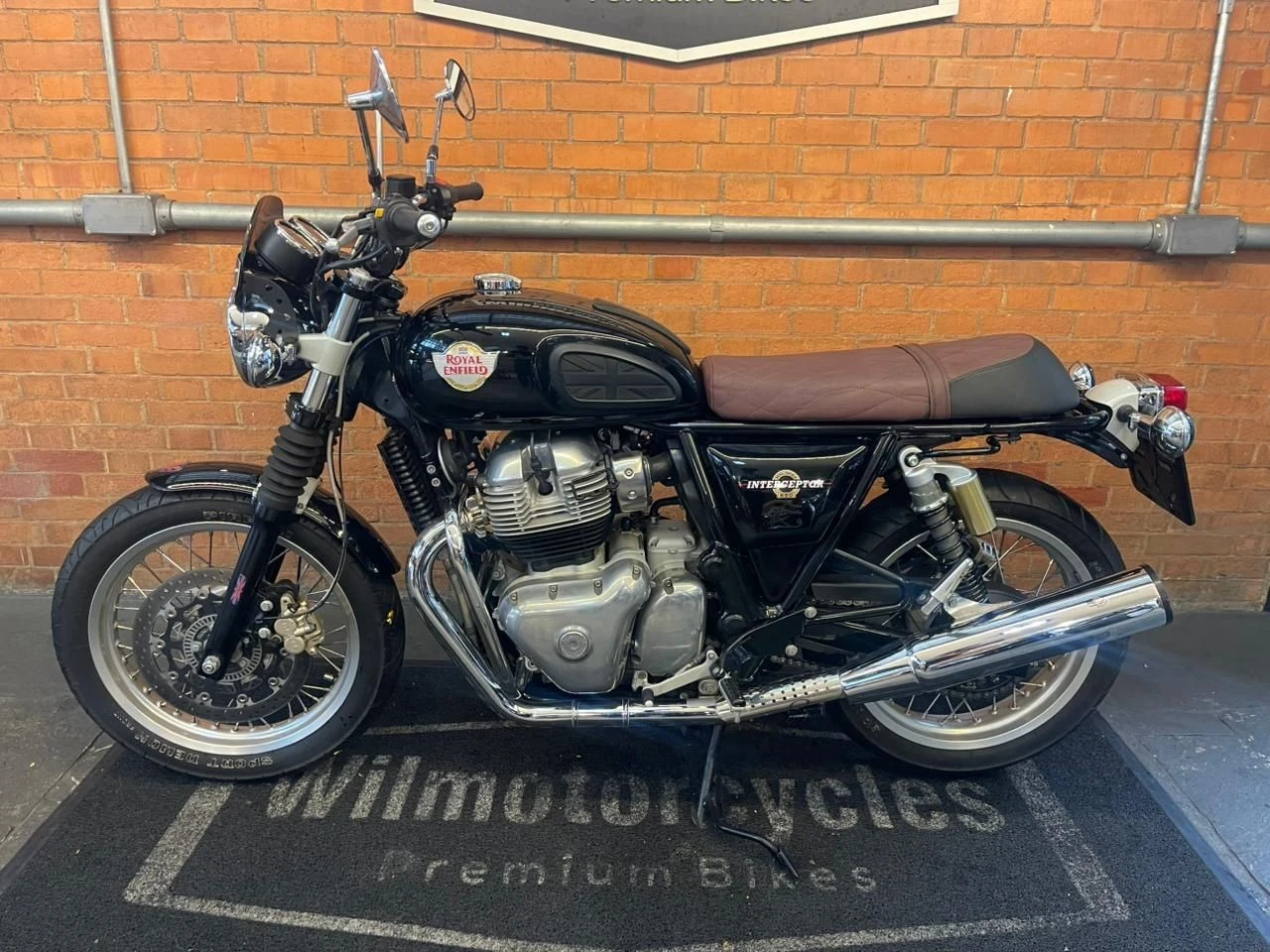 ROYAL ENFIELD INTERCEPTOR 