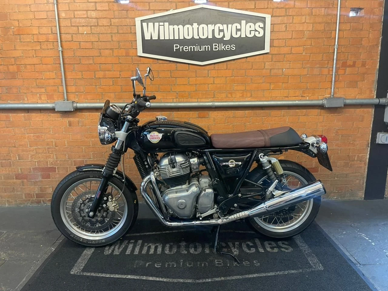 ROYAL ENFIELD INTERCEPTOR 